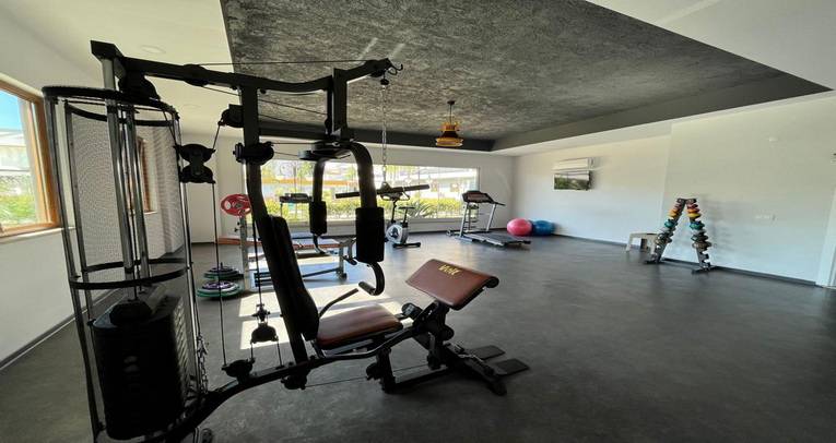 Luxury 3+1 and studio apartment in Oba